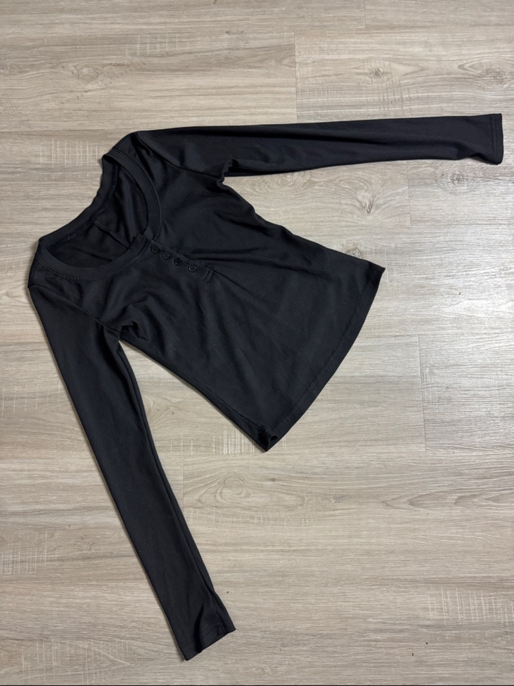 Black Long-Sleeve Henley Top - Women SHEIN small